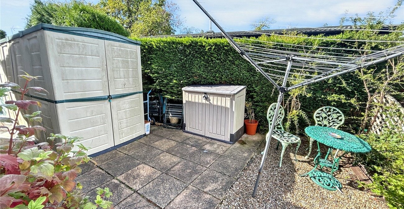 2 bedroom bungalow for sale in Old London Road | Robinson Jackson