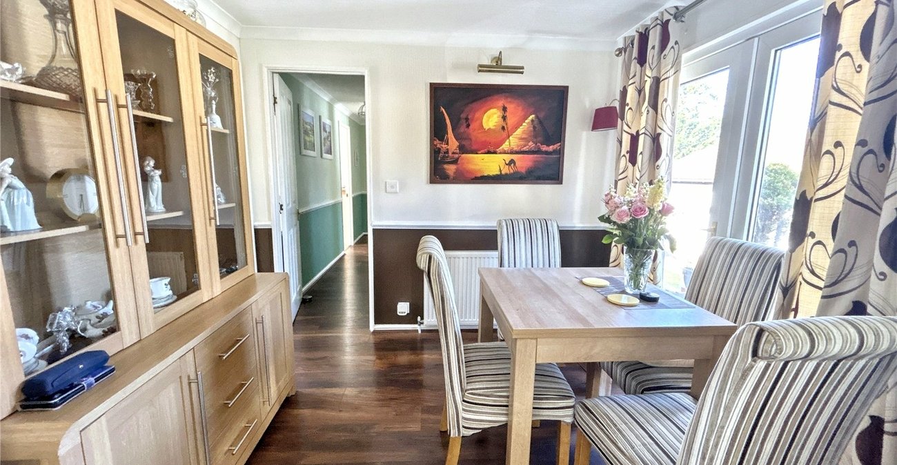 2 bedroom bungalow for sale in Old London Road | Robinson Jackson