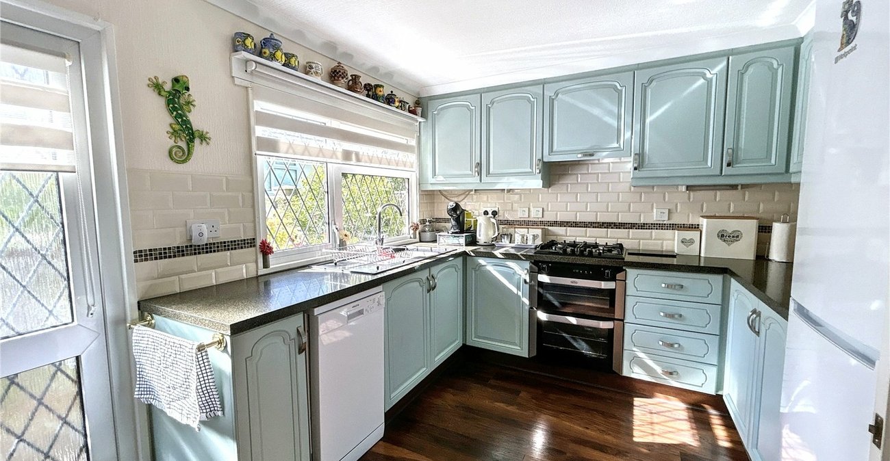 2 bedroom bungalow for sale in Old London Road | Robinson Jackson