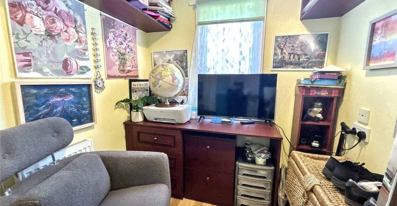 2 bedroom bungalow for sale in Old London Road | Robinson Jackson