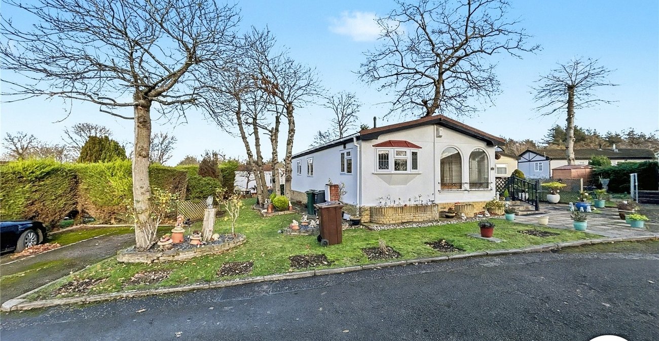 2 bedroom bungalow for sale in Old London Road | Robinson Jackson