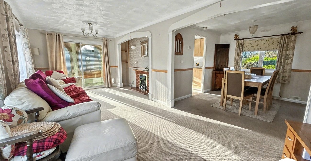 2 bedroom bungalow for sale in Old London Road | Robinson Jackson