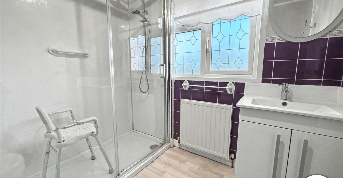 2 bedroom bungalow for sale in Old London Road | Robinson Jackson