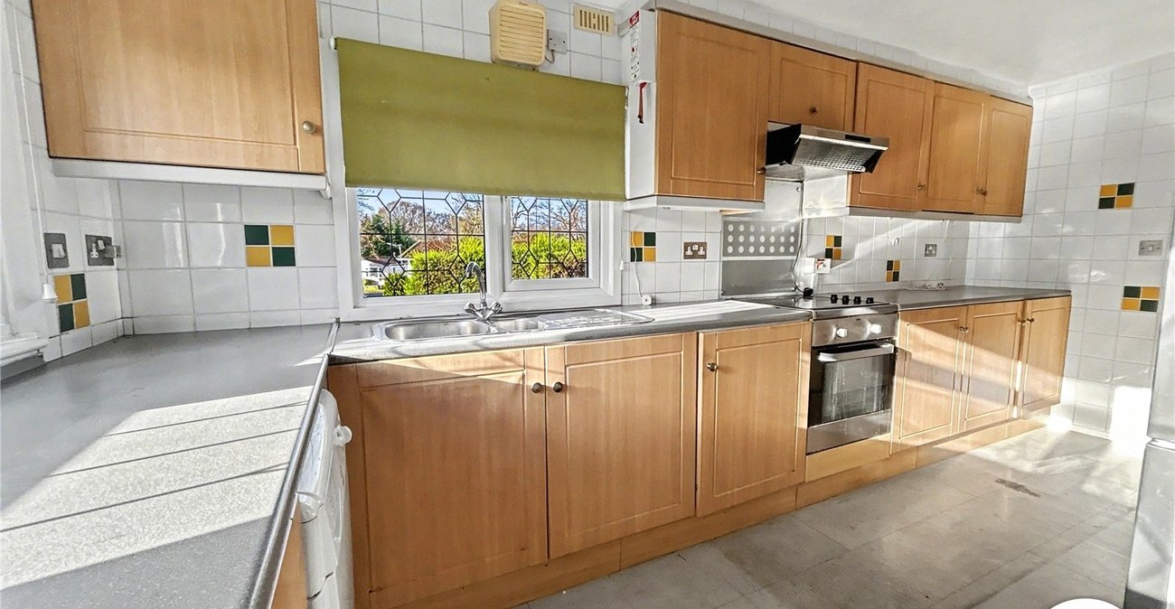 2 bedroom bungalow for sale in Old London Road | Robinson Jackson