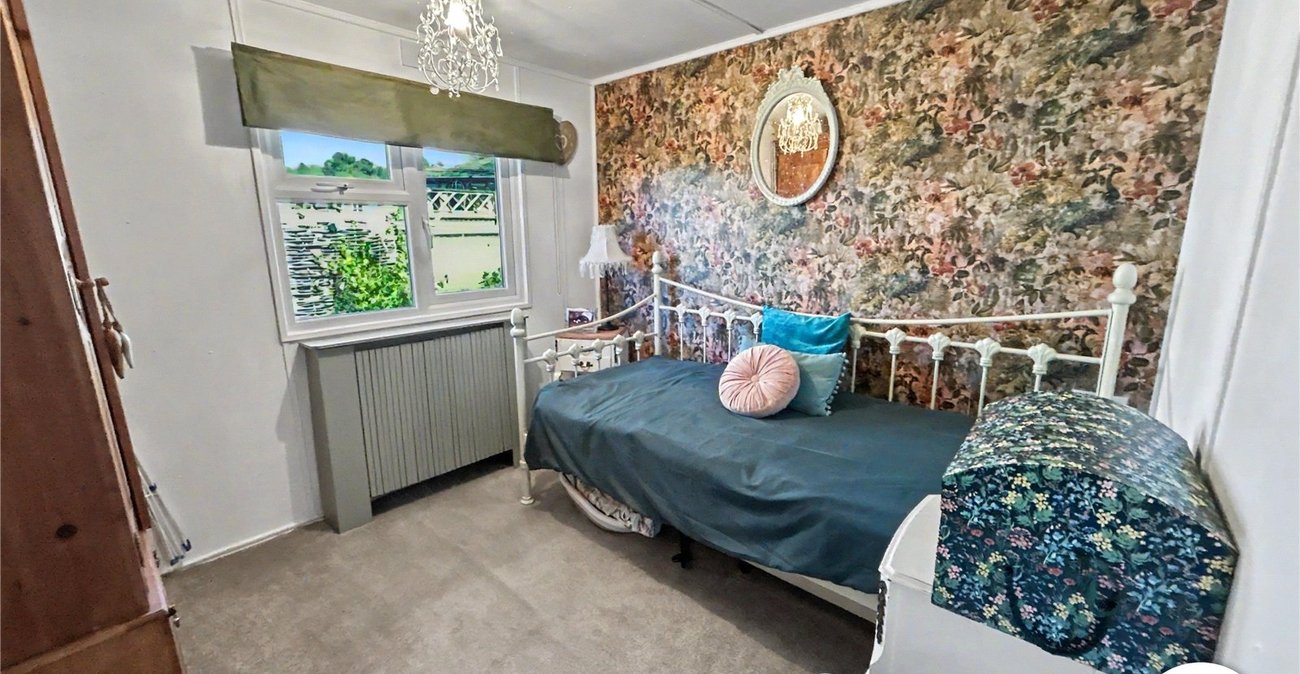 2 bedroom bungalow for sale in Old London Road | Robinson Jackson