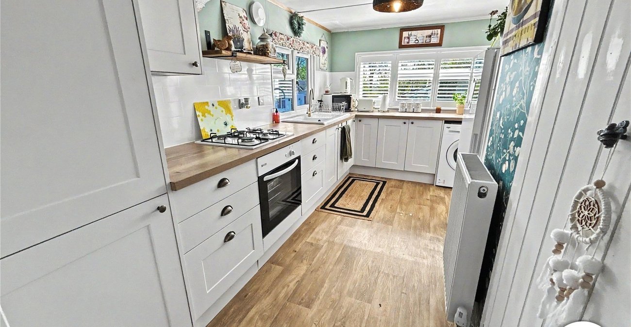 2 bedroom bungalow for sale in Old London Road | Robinson Jackson
