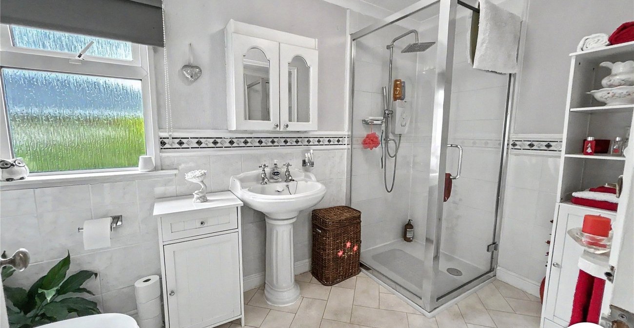 1 bedroom bungalow for sale in Old London Road | Robinson Jackson