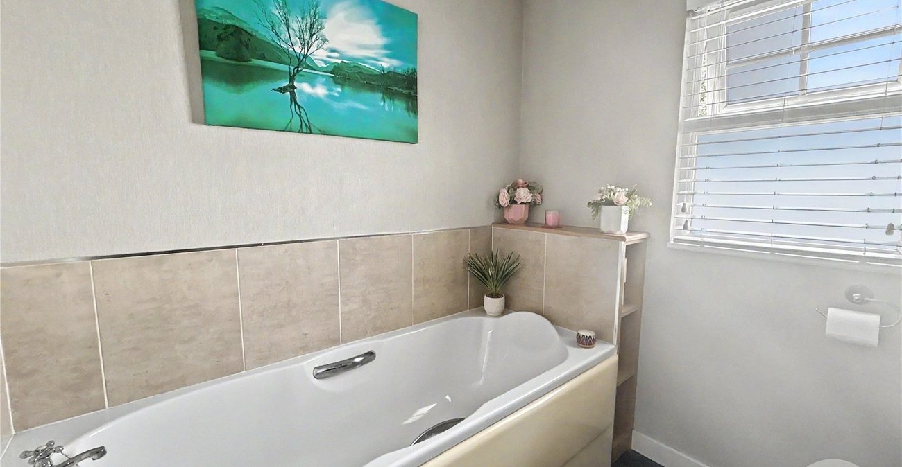 3 bedroom bungalow for sale in Old London Road | Robinson Jackson