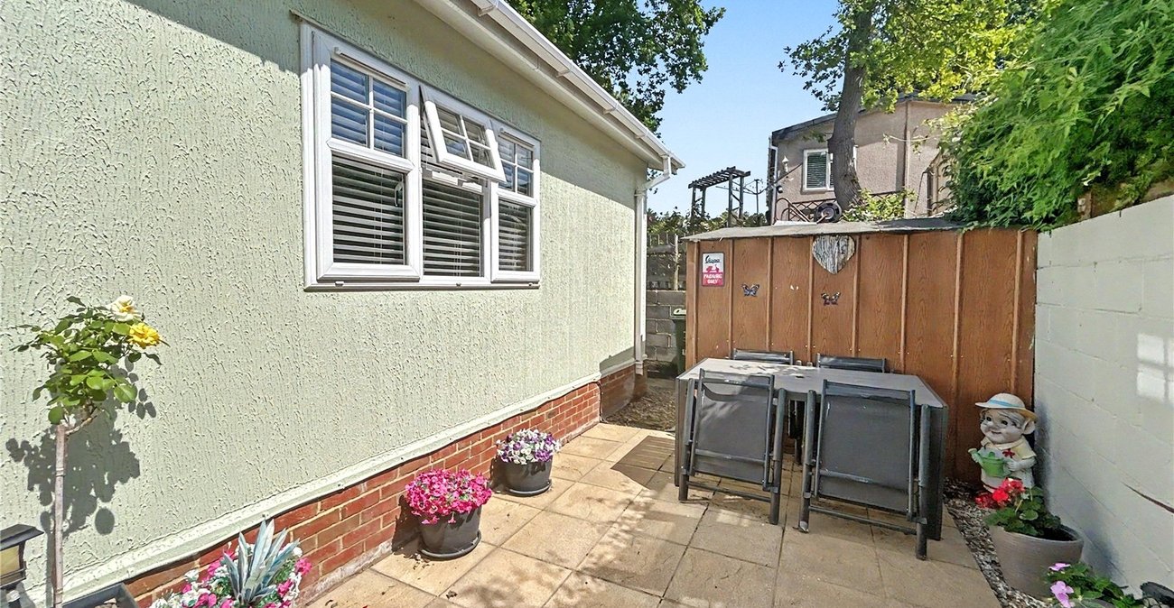 3 bedroom bungalow for sale in Old London Road | Robinson Jackson