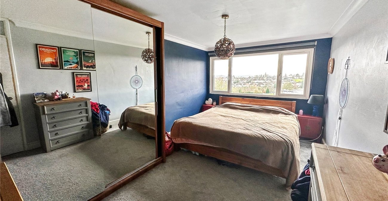 3 bedroom house for sale in Rochester | Robinson Michael & Jackson
