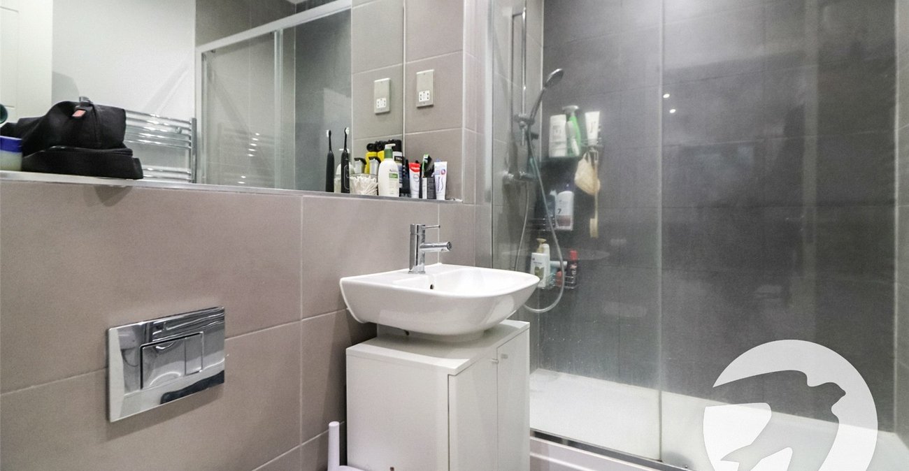 2 bedroom property for sale in The Quarry | Robinson Jackson