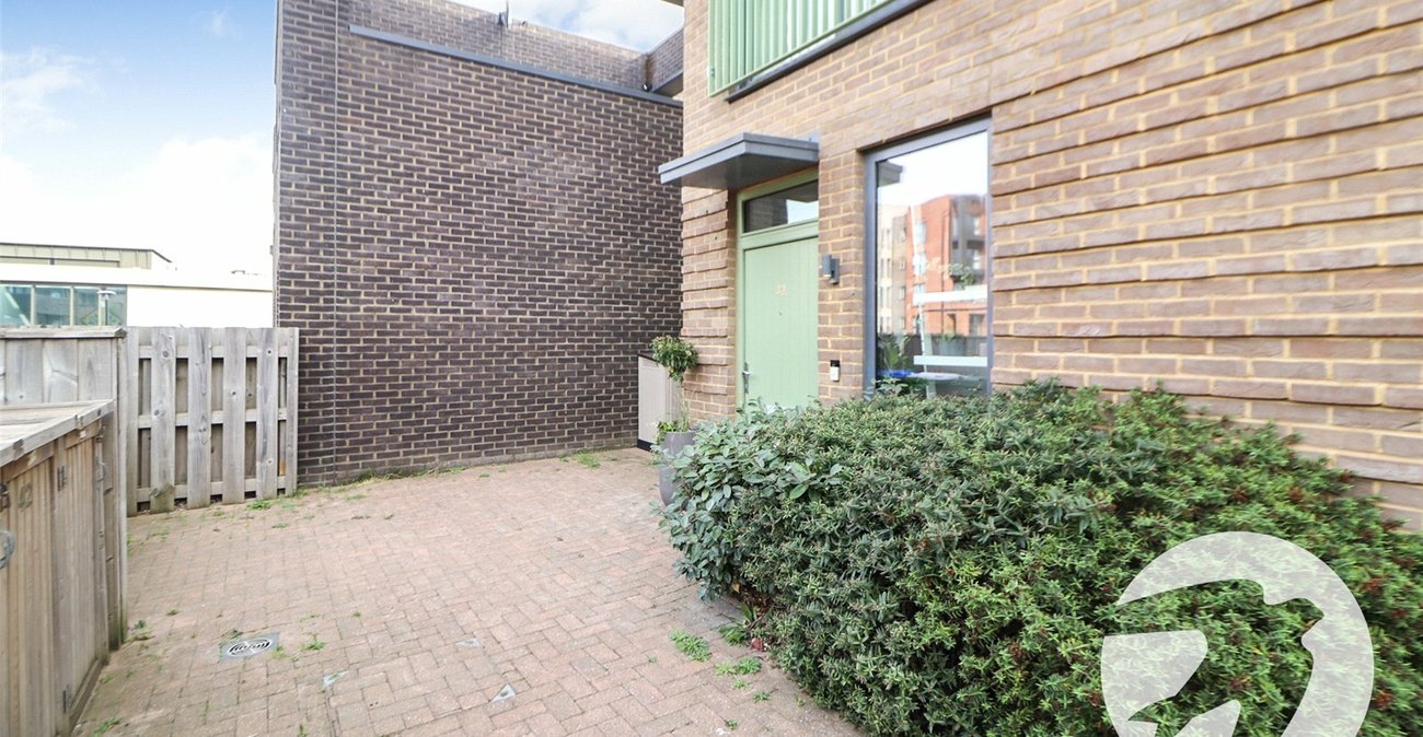 2 bedroom property for sale in The Quarry | Robinson Jackson