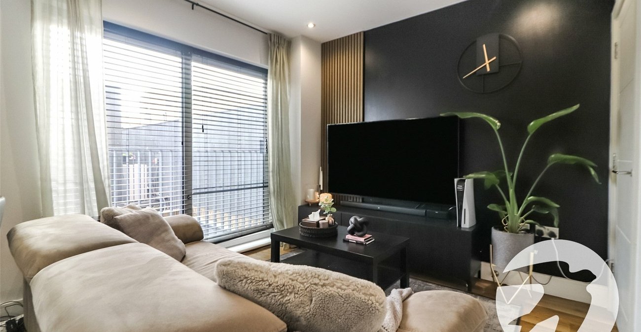 2 bedroom property for sale in The Quarry | Robinson Jackson