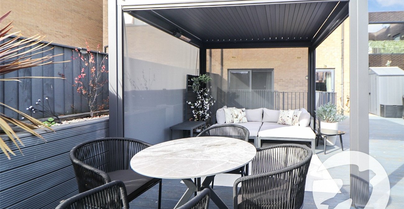 2 bedroom property for sale in The Quarry | Robinson Jackson