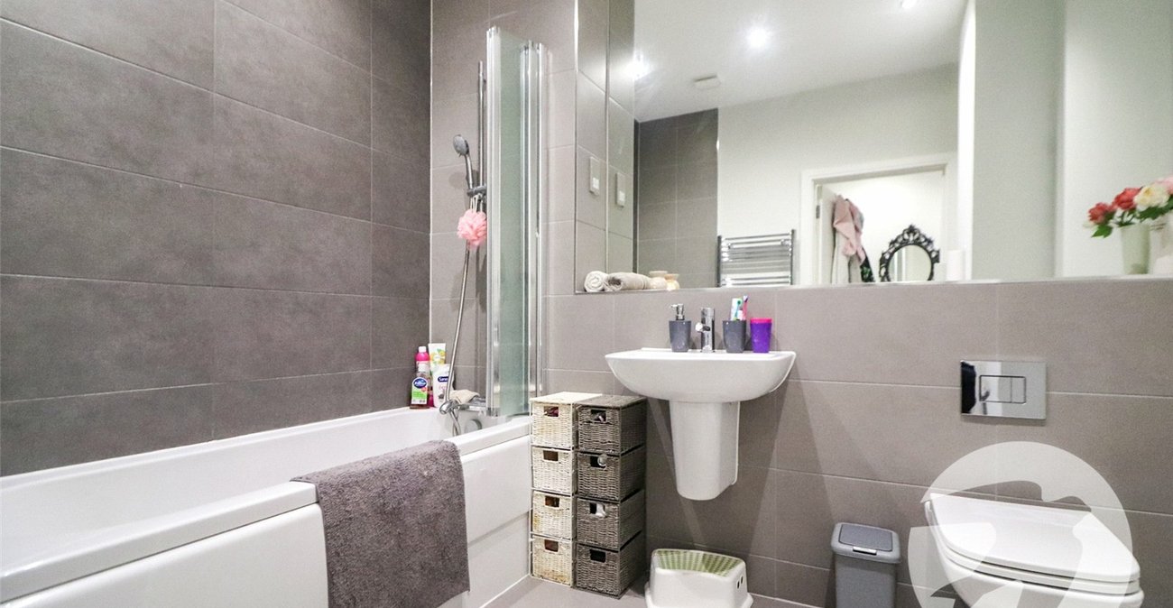 2 bedroom property for sale in Erith | Robinson Jackson