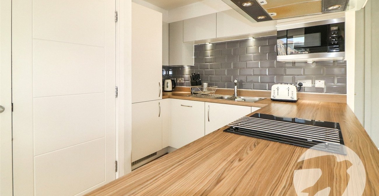 2 bedroom property for sale in Erith | Robinson Jackson