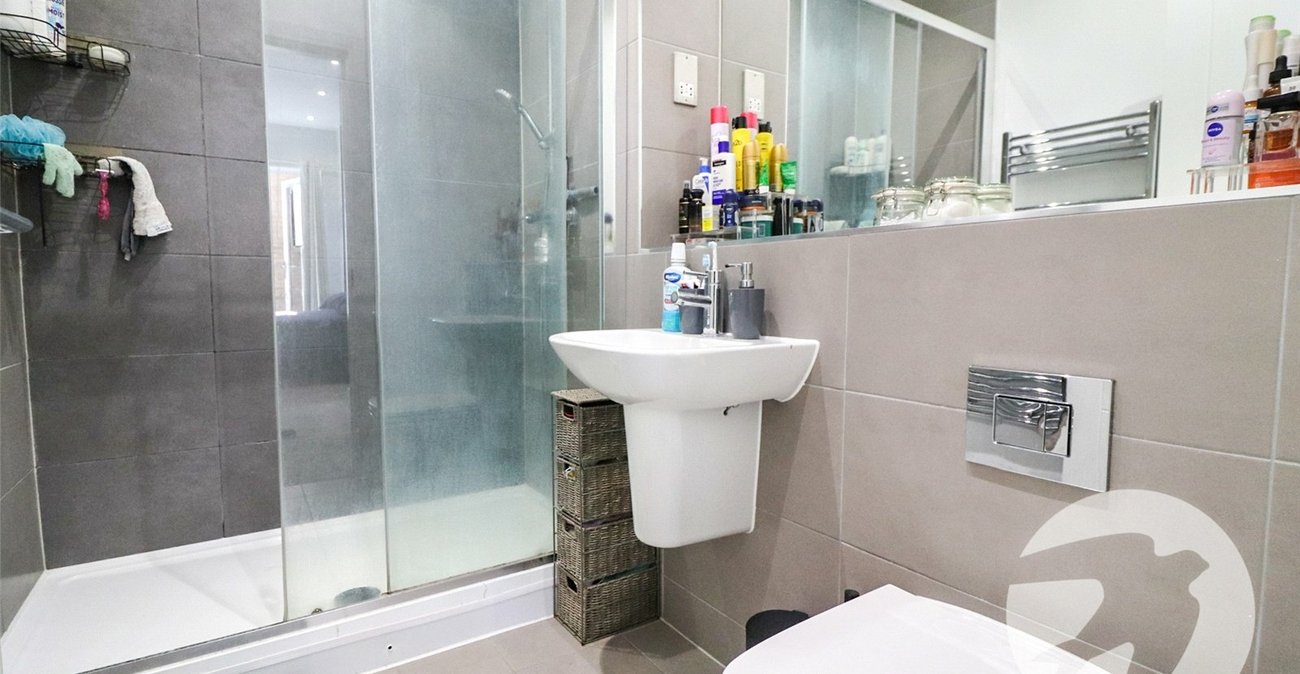 2 bedroom property for sale in Erith | Robinson Jackson