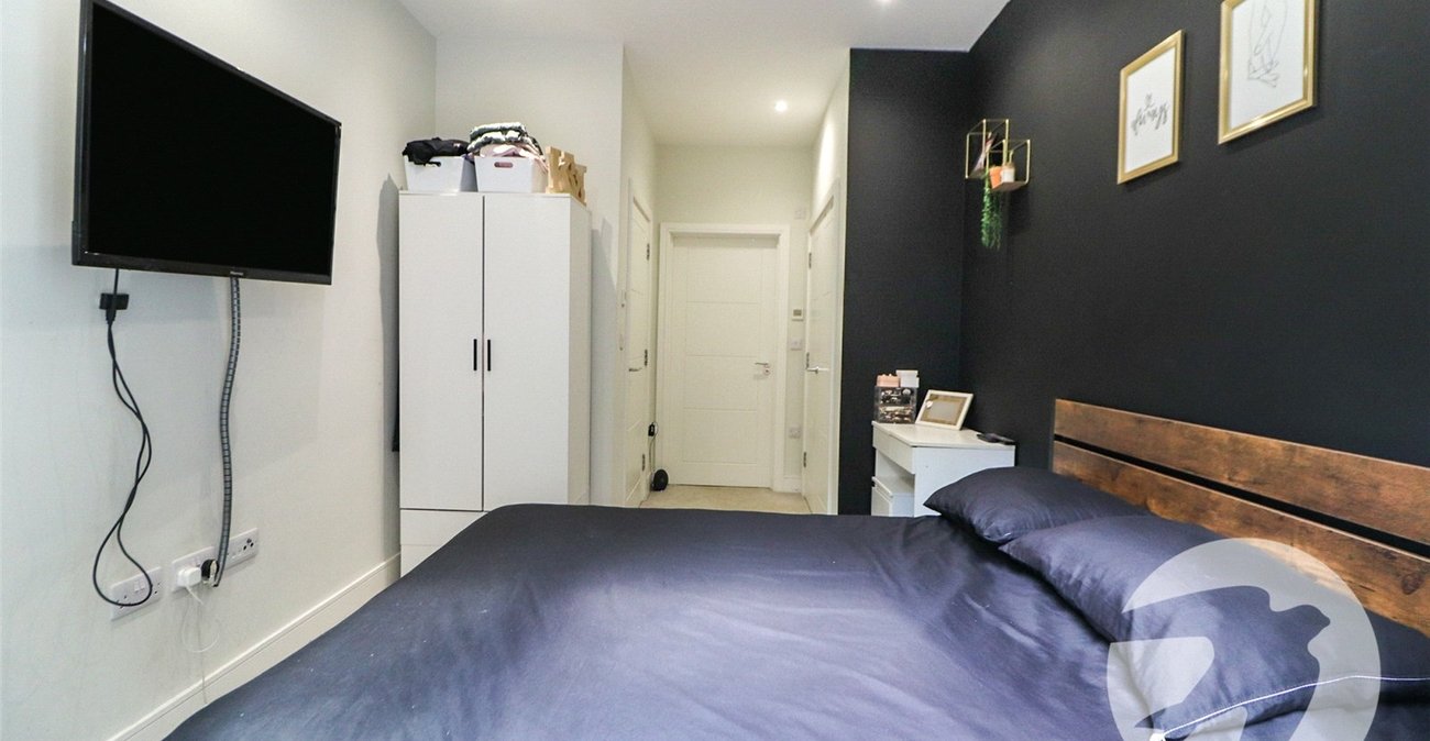 2 bedroom property for sale in Erith | Robinson Jackson