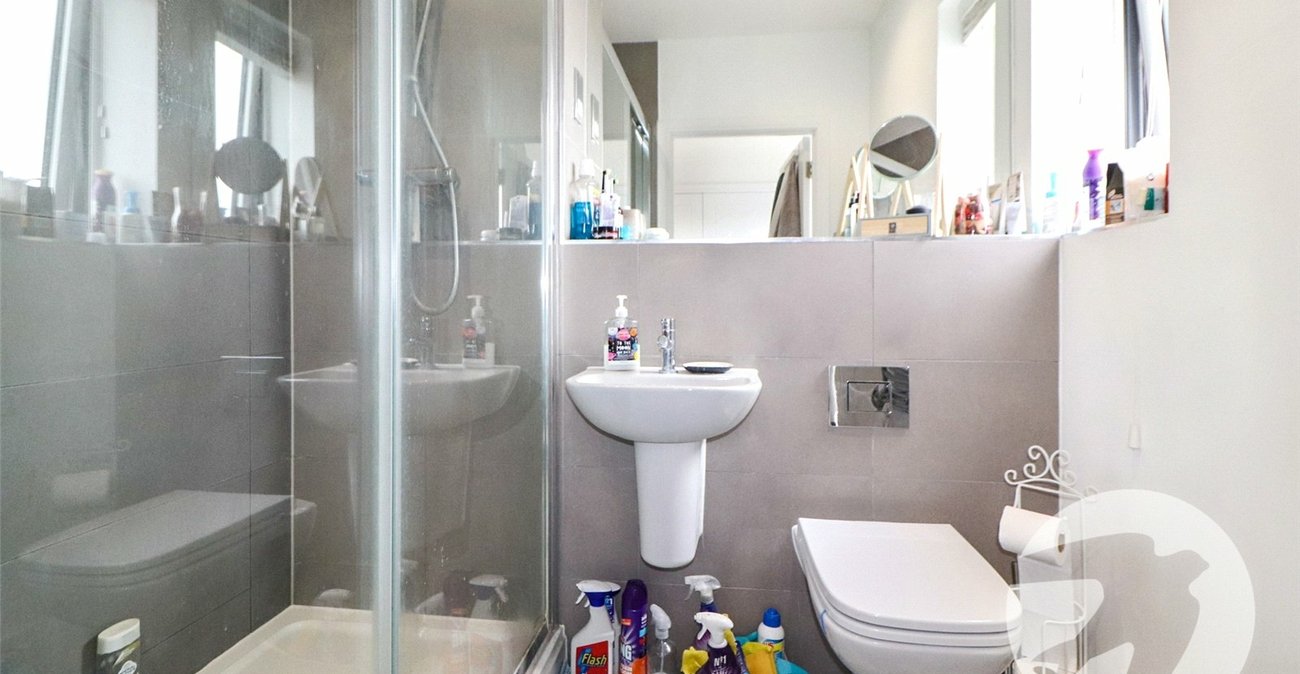 3 bedroom house for sale in Northumberland Heath | Robinson Jackson