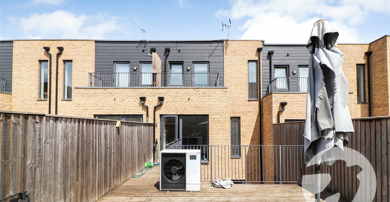 3 bedroom house for sale in Northumberland Heath | Robinson Jackson