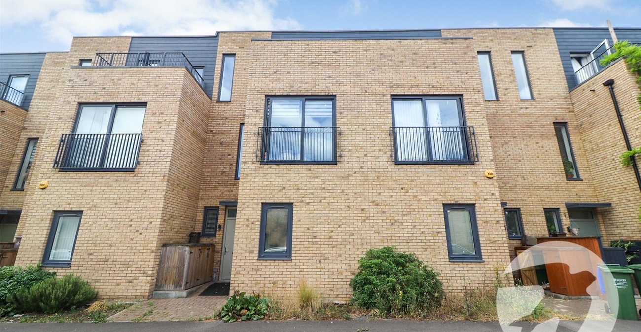 3 bedroom house for sale in Northumberland Heath | Robinson Jackson