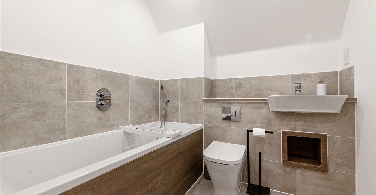 4 bedroom house for sale in Northfleet | Robinson Michael & Jackson