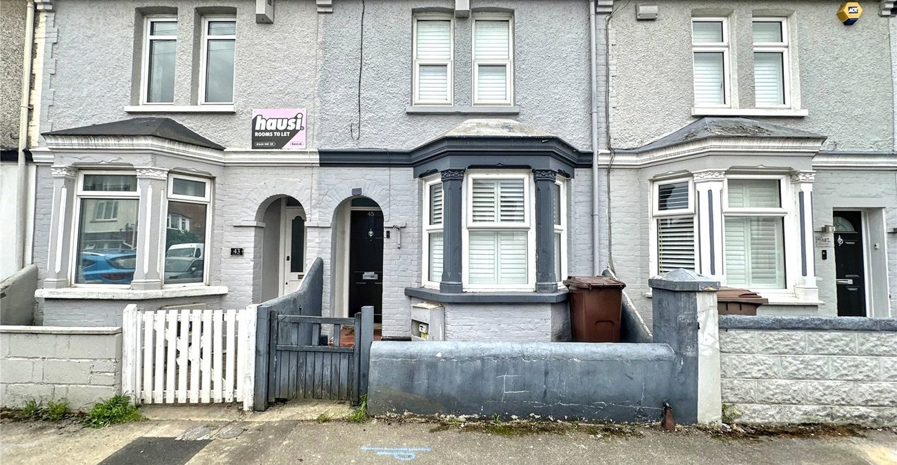 4 bedroom house for sale in Gillingham | Robinson Michael & Jackson