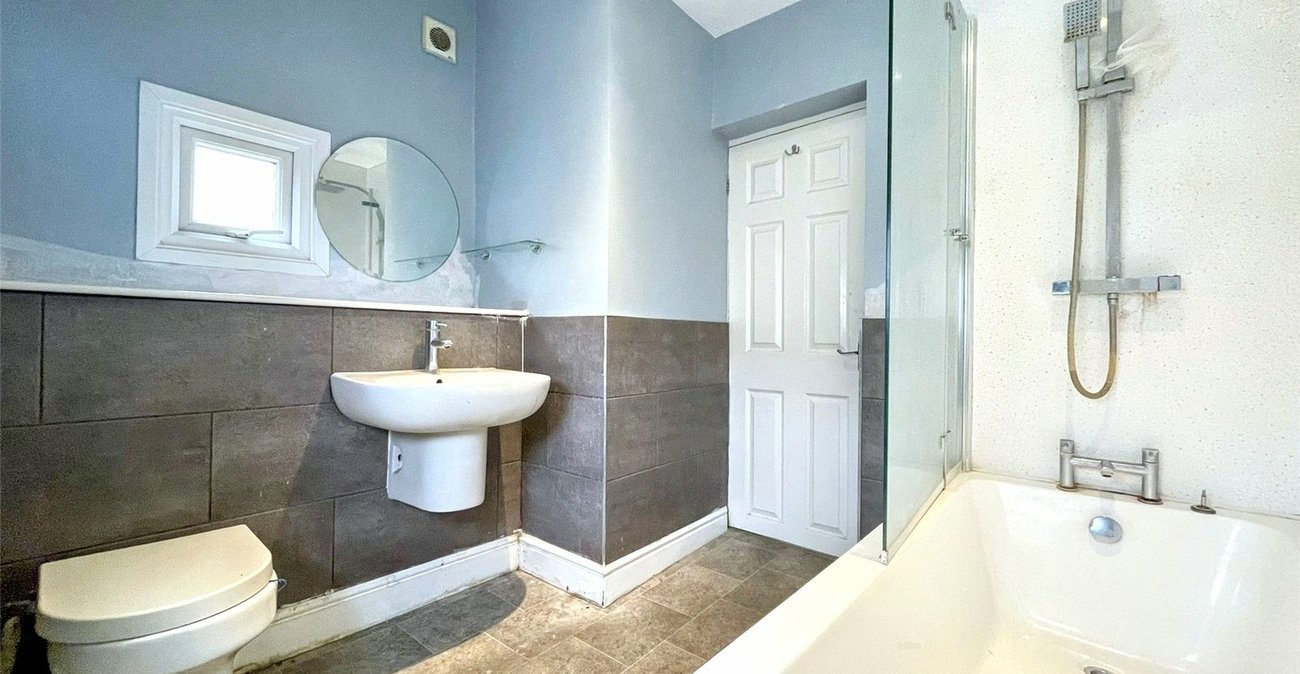 4 bedroom house for sale in Gillingham | Robinson Michael & Jackson