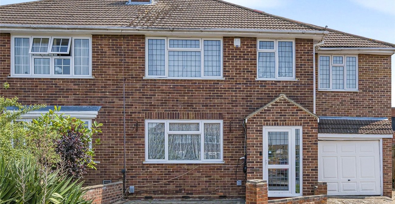 3 bedroom house for sale in Welling | Robinson Jackson