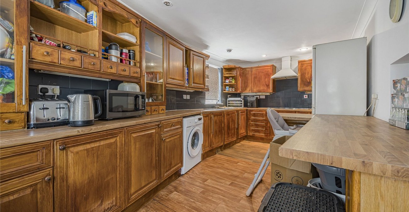 3 bedroom house for sale in Welling | Robinson Jackson