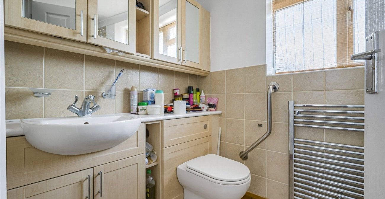 3 bedroom house for sale in Welling | Robinson Jackson