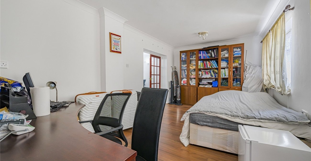 3 bedroom house for sale in Welling | Robinson Jackson