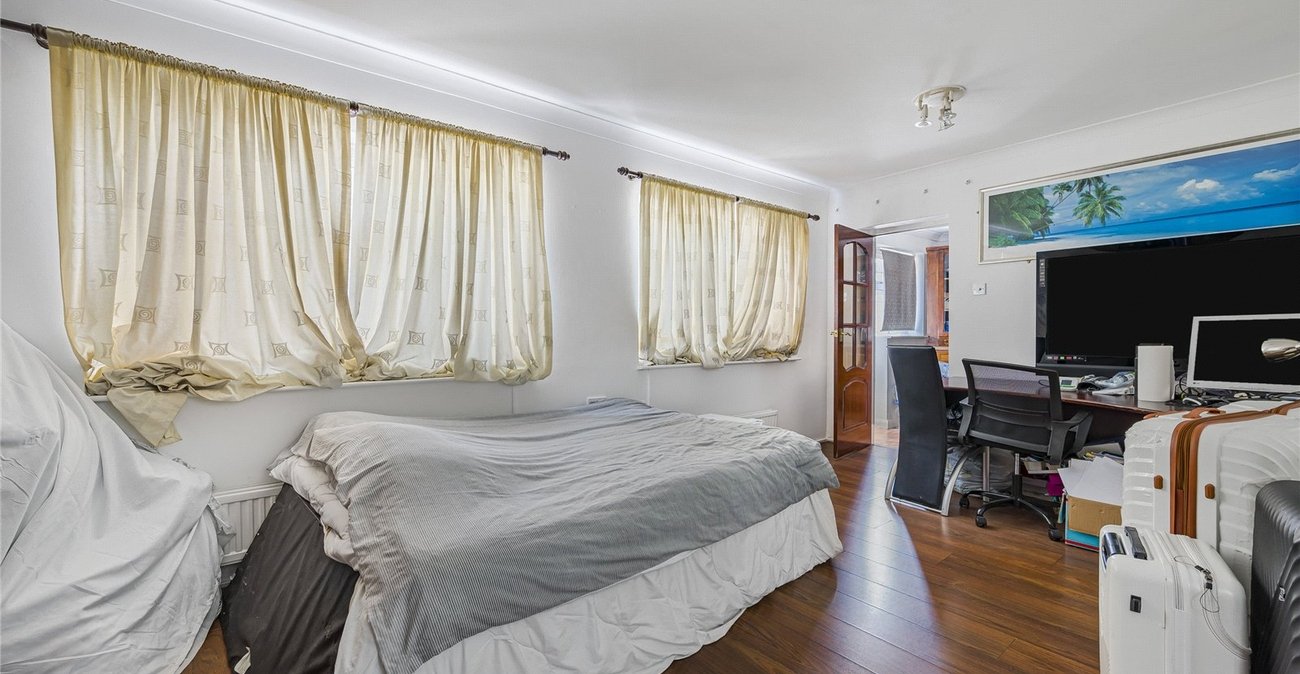 3 bedroom house for sale in Welling | Robinson Jackson