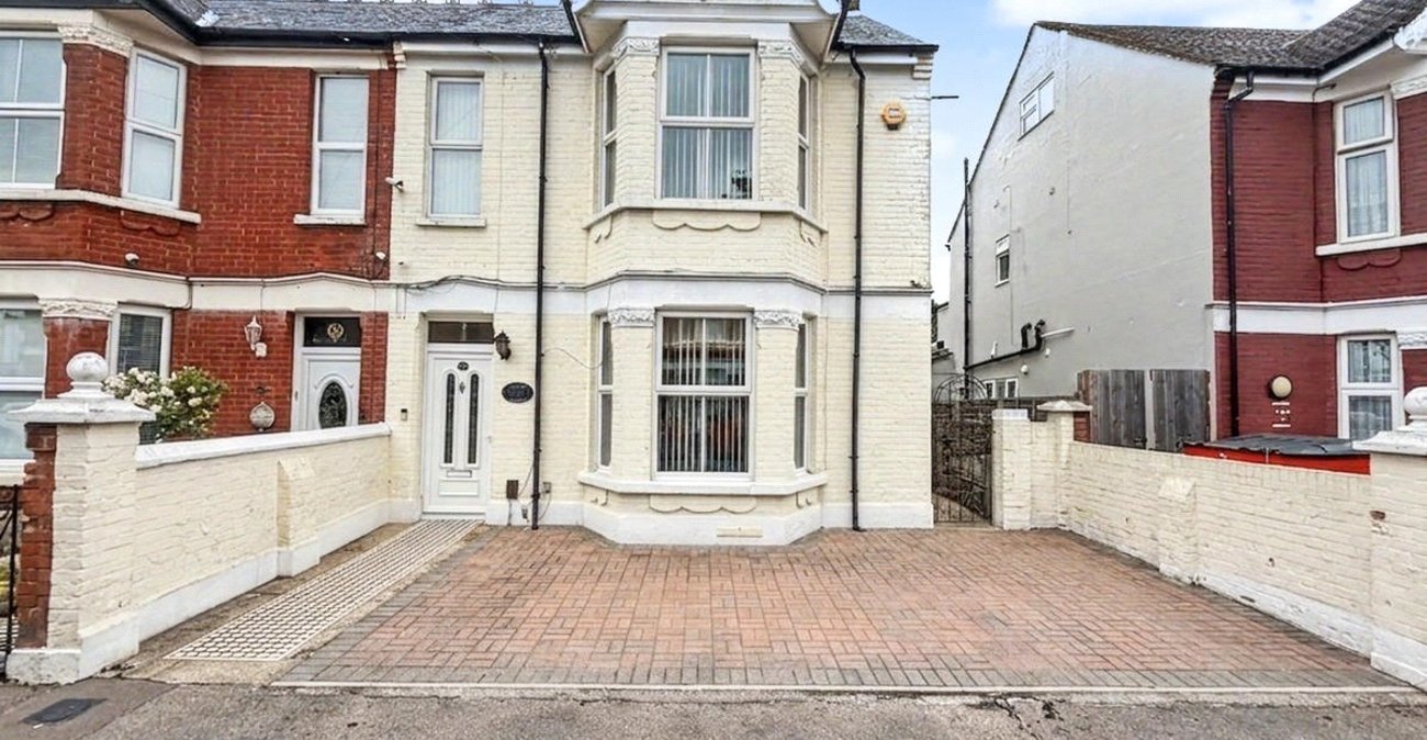5 bedroom house for sale in Gillingham | Robinson Michael & Jackson