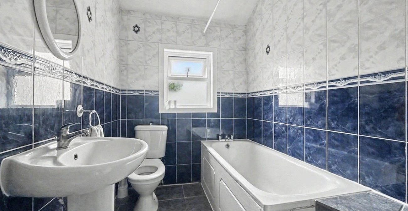 5 bedroom house for sale in Gillingham | Robinson Michael & Jackson