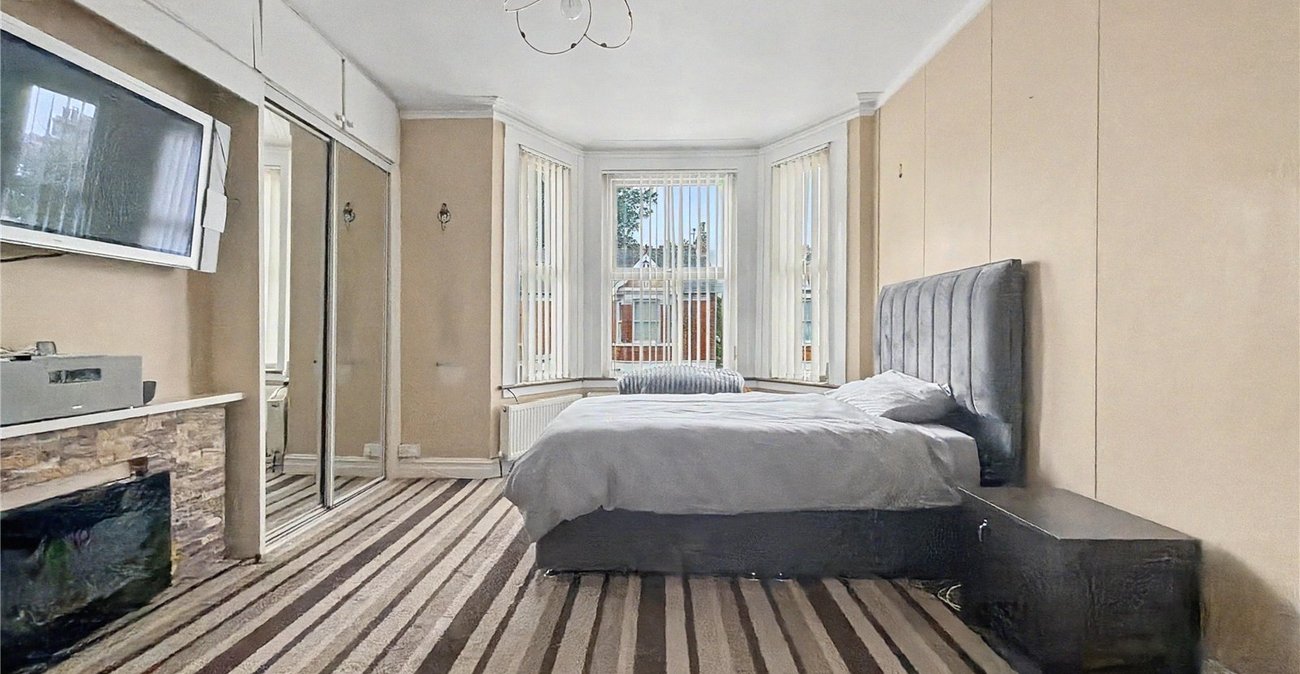 5 bedroom house for sale in Gillingham | Robinson Michael & Jackson