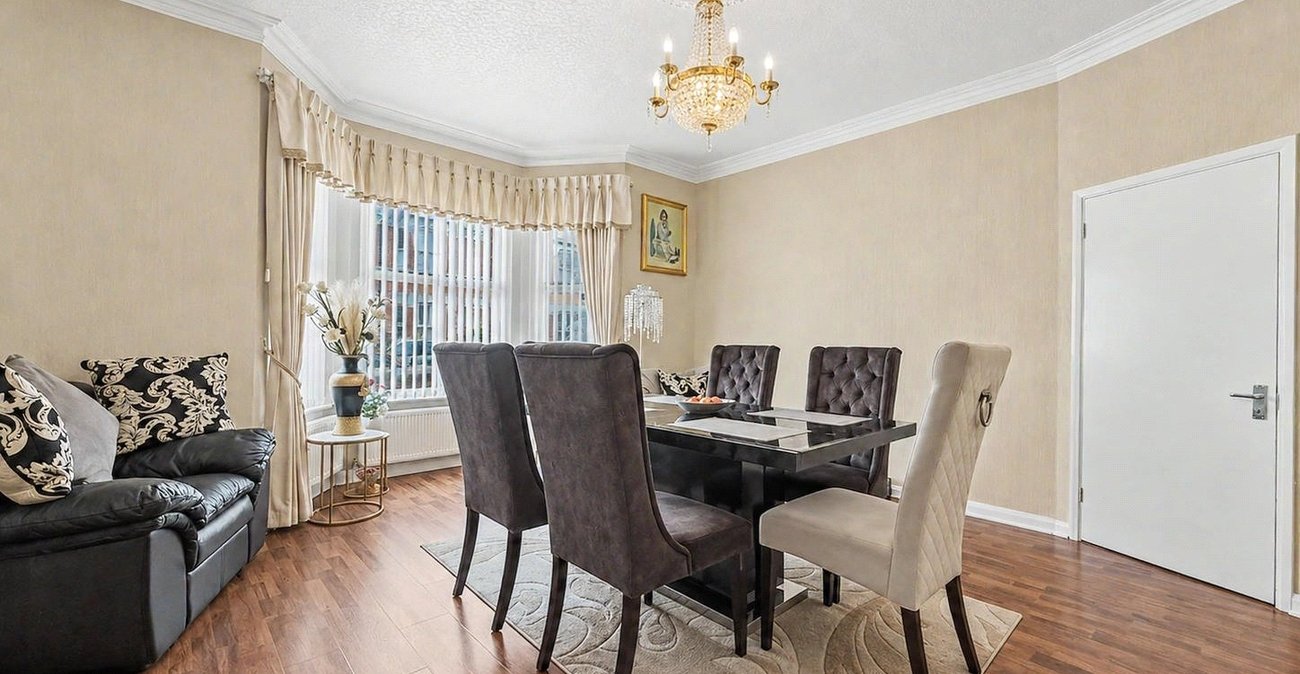 5 bedroom house for sale in Gillingham | Robinson Michael & Jackson