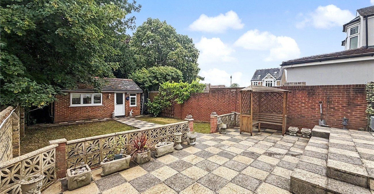 5 bedroom house for sale in Gillingham | Robinson Michael & Jackson