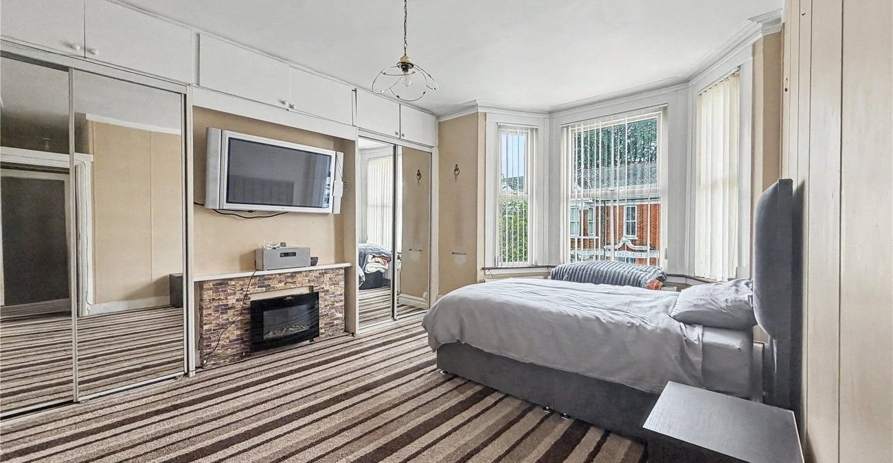 5 bedroom house for sale in Gillingham | Robinson Michael & Jackson