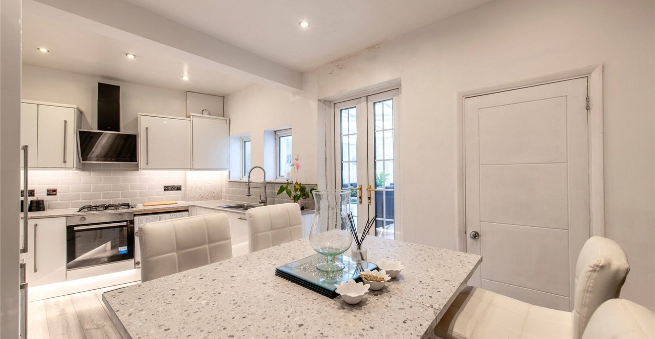 6 bedroom house for sale in Gillingham | Robinson Michael & Jackson