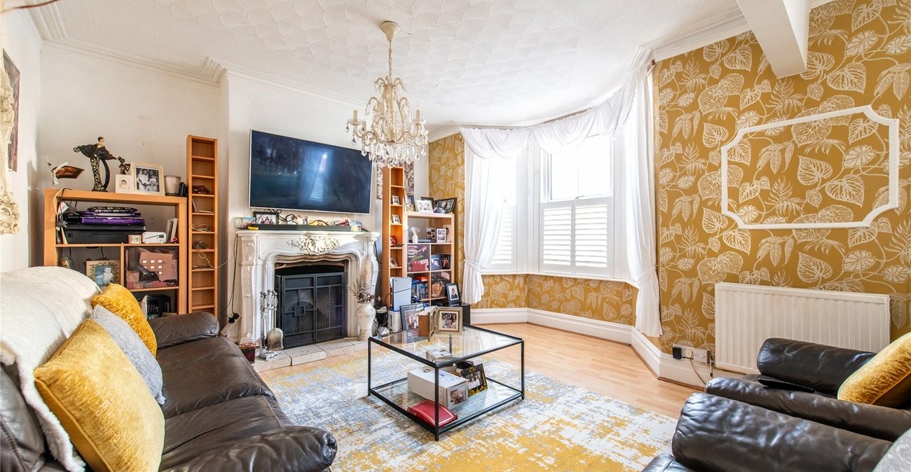 6 bedroom house for sale in Gillingham | Robinson Michael & Jackson