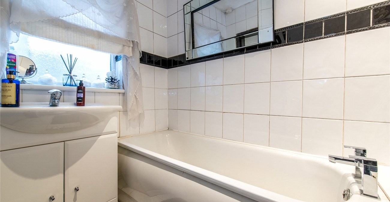 6 bedroom house for sale in Gillingham | Robinson Michael & Jackson