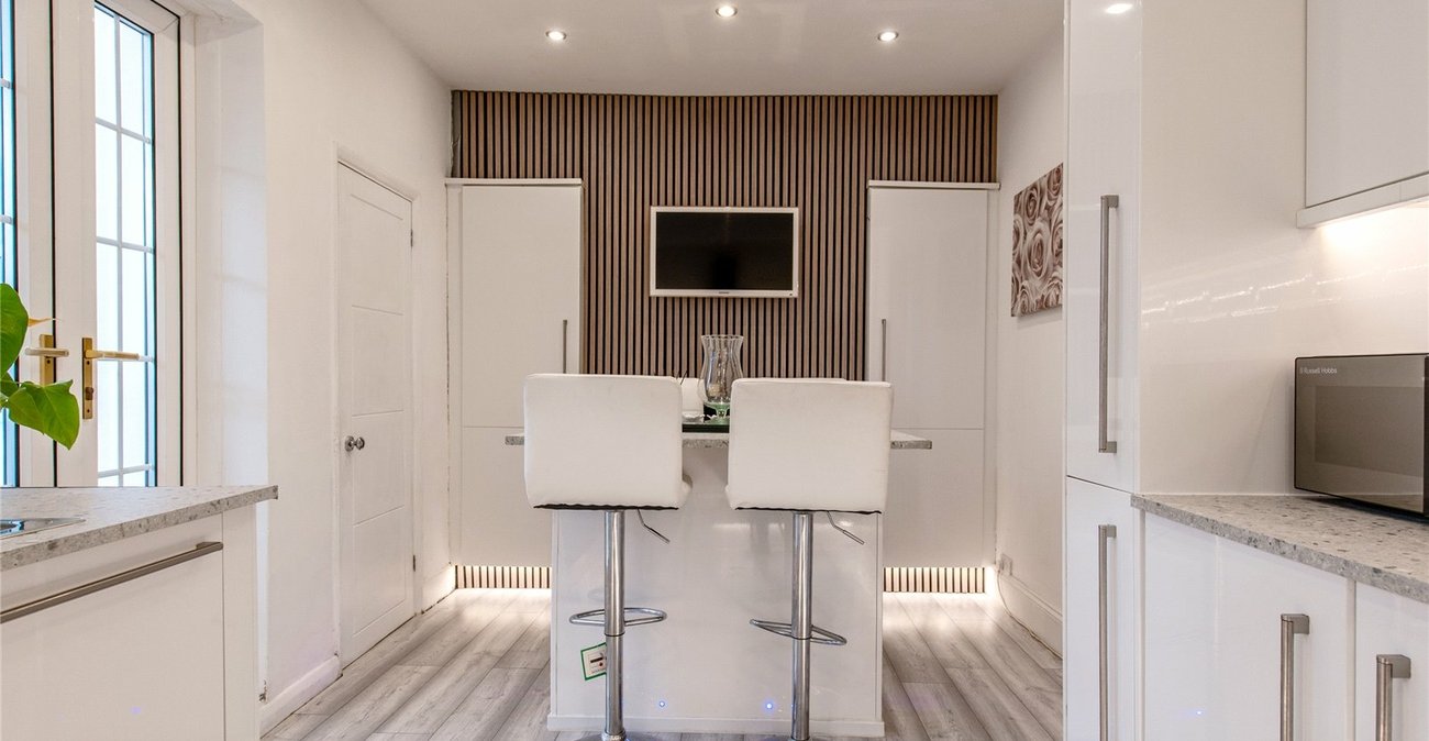 6 bedroom house for sale in Gillingham | Robinson Michael & Jackson