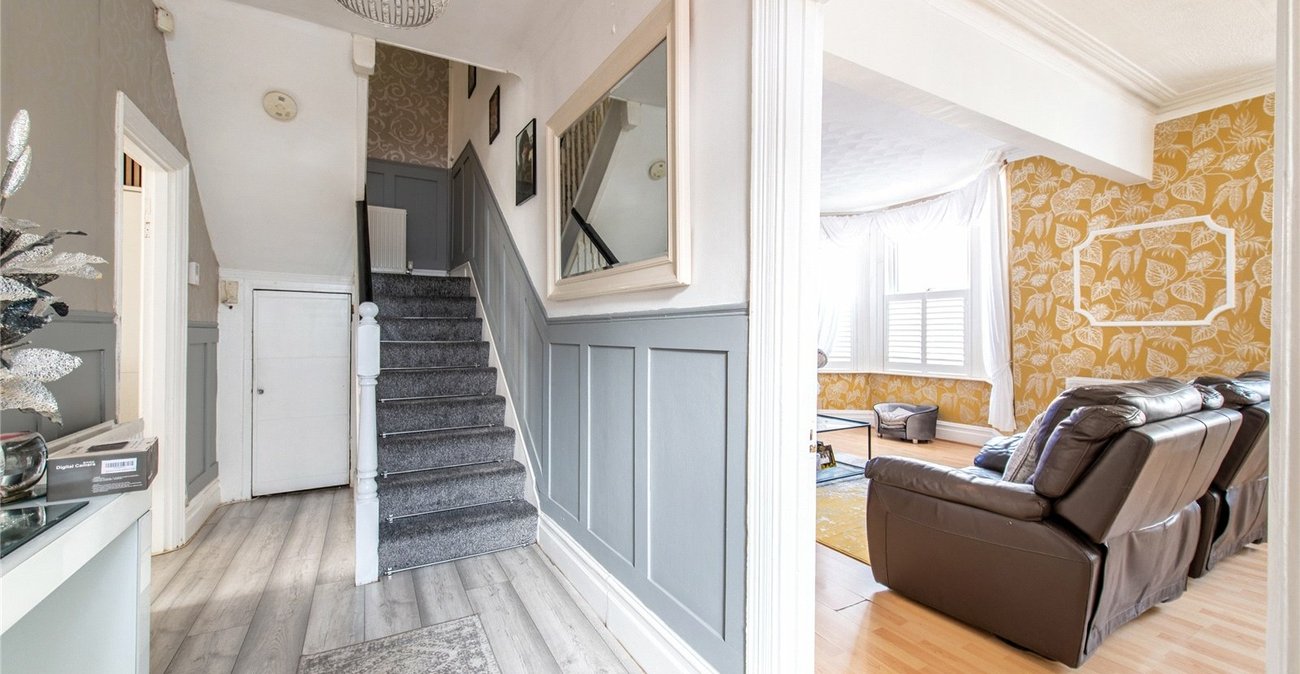 6 bedroom house for sale in Gillingham | Robinson Michael & Jackson