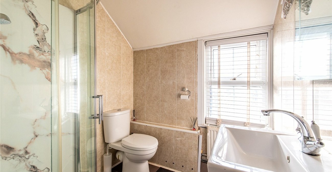 6 bedroom house for sale in Gillingham | Robinson Michael & Jackson