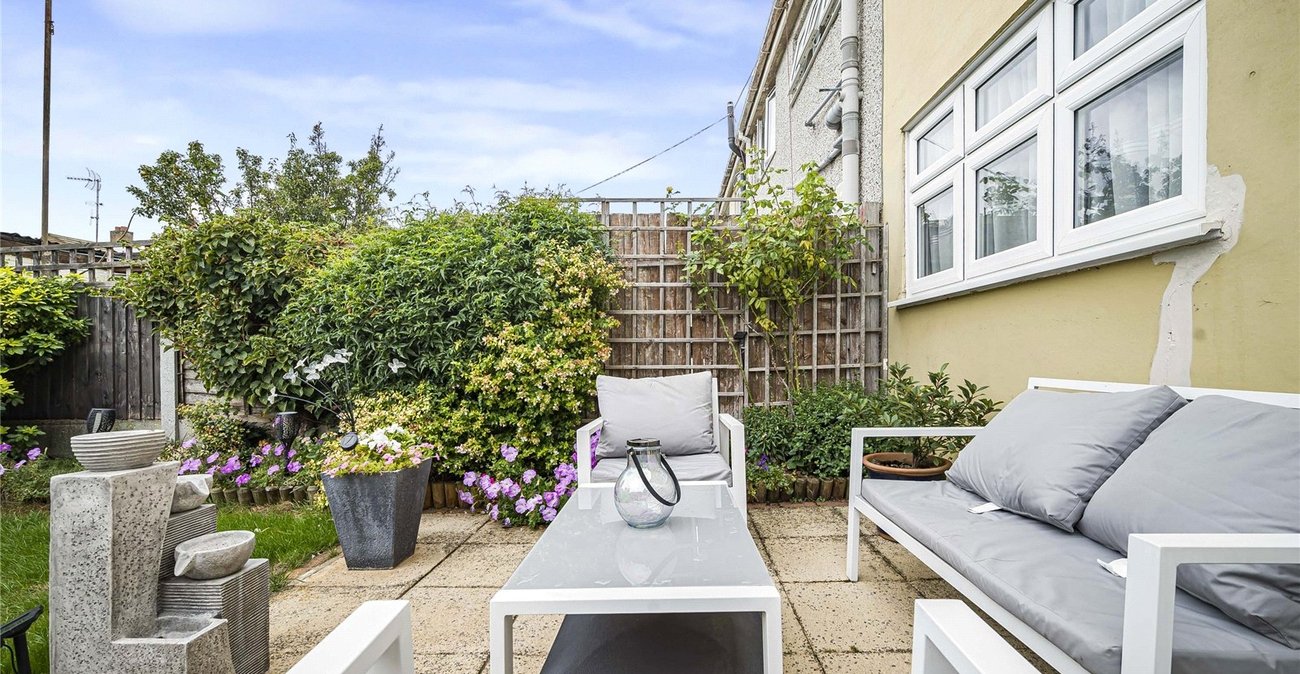 3 bedroom house for sale in Welling | Robinson Jackson