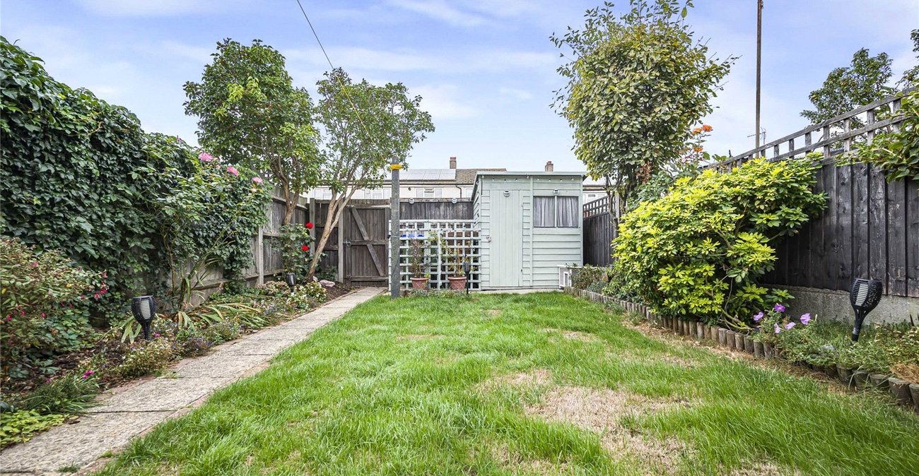 3 bedroom house for sale in Welling | Robinson Jackson
