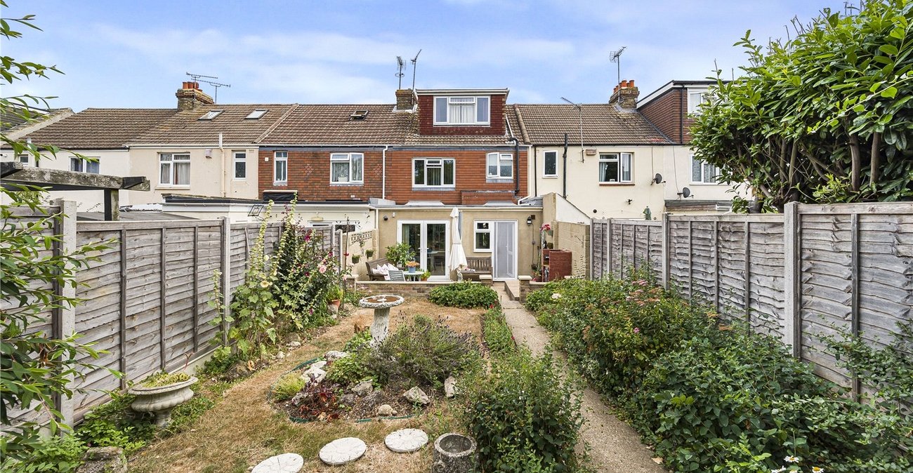 3 bedroom house for sale in Gillingham | Robinson Michael & Jackson