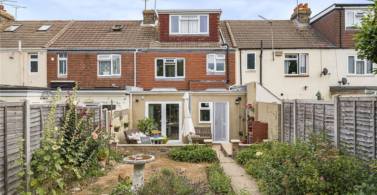 3 bedroom house for sale in Gillingham | Robinson Michael & Jackson