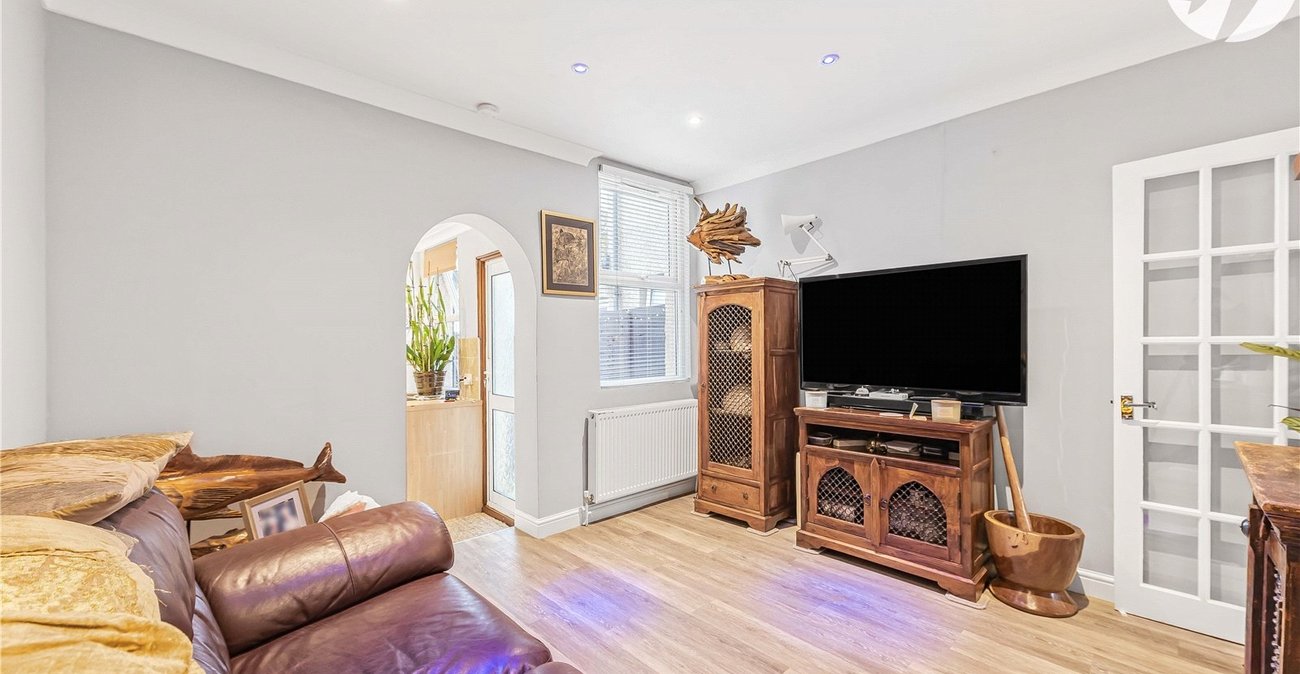 2 bedroom house for sale in Dartford | Robinson Jackson